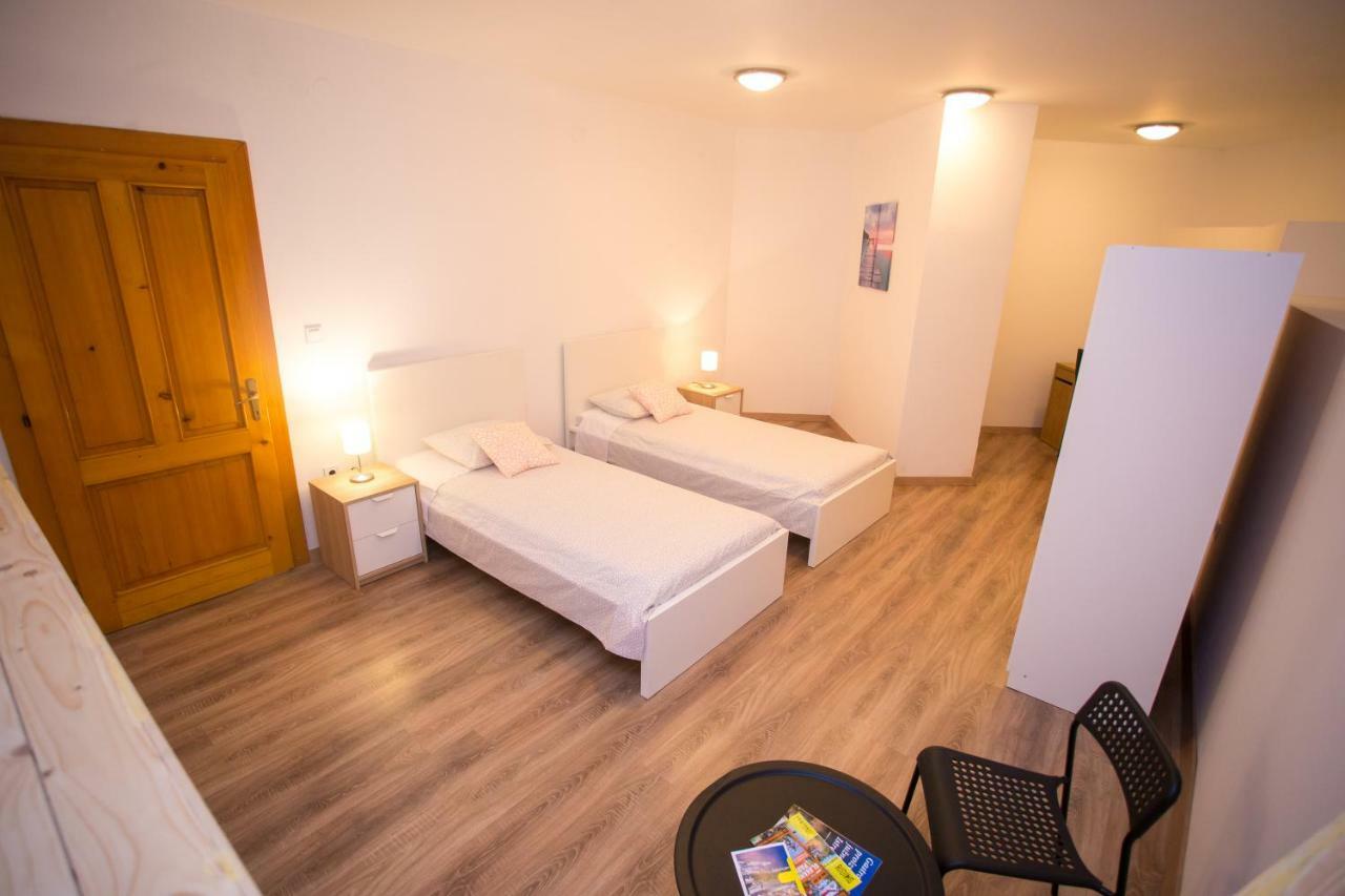 Apartman Girasol Pula Daire Dış mekan fotoğraf